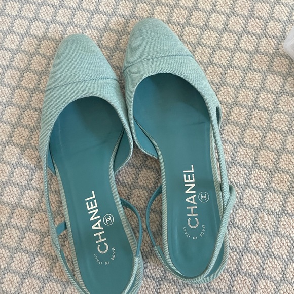 Chanel Size 38 Denim Slingbacks - Picture 2 of 6